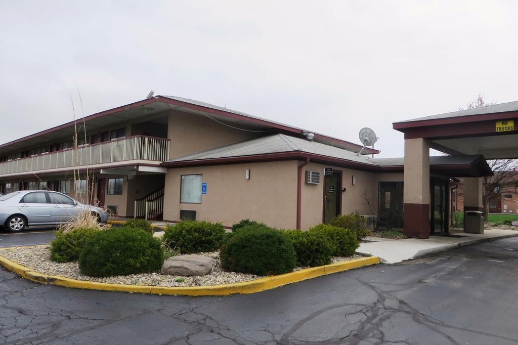 Days Inn By Wyndham Plainfield Exterior foto