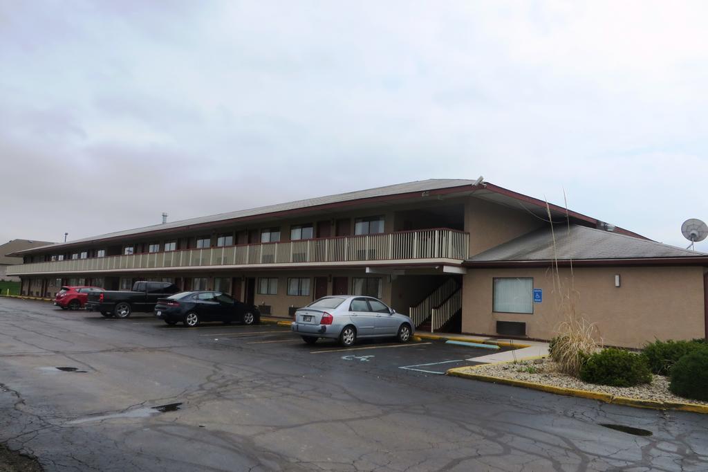 Days Inn By Wyndham Plainfield Exterior foto